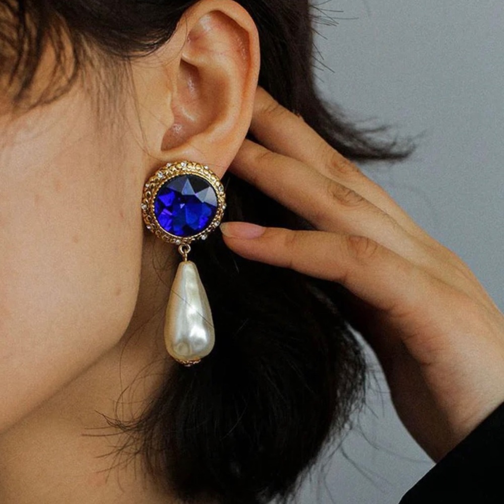 Vintage blue Pearl white drop crystal round art deco earrings